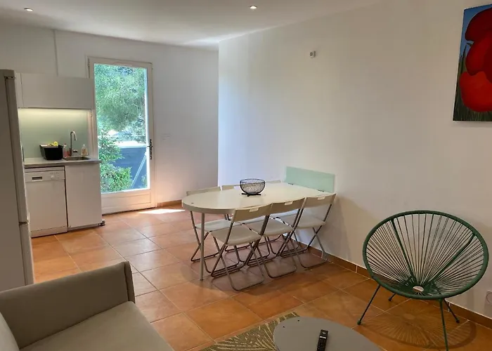 Holiday home Un En Provence *